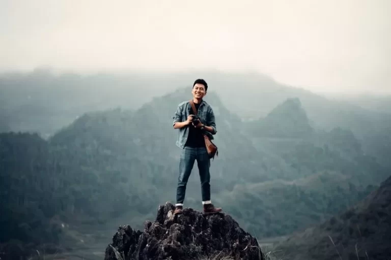 Influencer Du Lịch: Chân Dung, Tác Động Và Những Bí Quyết Thành Công