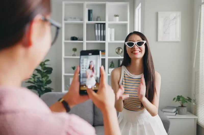 Sức Mạnh Của Influencer: Người Việt Thay Đổi Hành Vi Tiêu Dùng