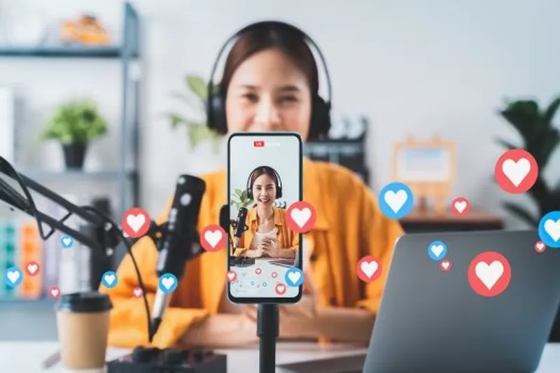 Tại sao livestream của thương hiệu thường ít người xem hơn KOL/KOC?